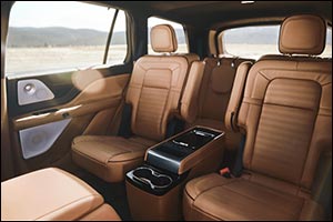 Lincoln Aviator Can Elevate Your Private Screenings with VIP Drive-in Movie Under the Stars Credentials