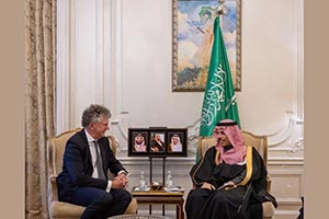 Foreign Minister Meets UK National Security Adviser