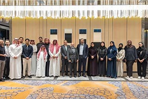 Communications Minister Meets with Saudi Scholarship Students in Korea