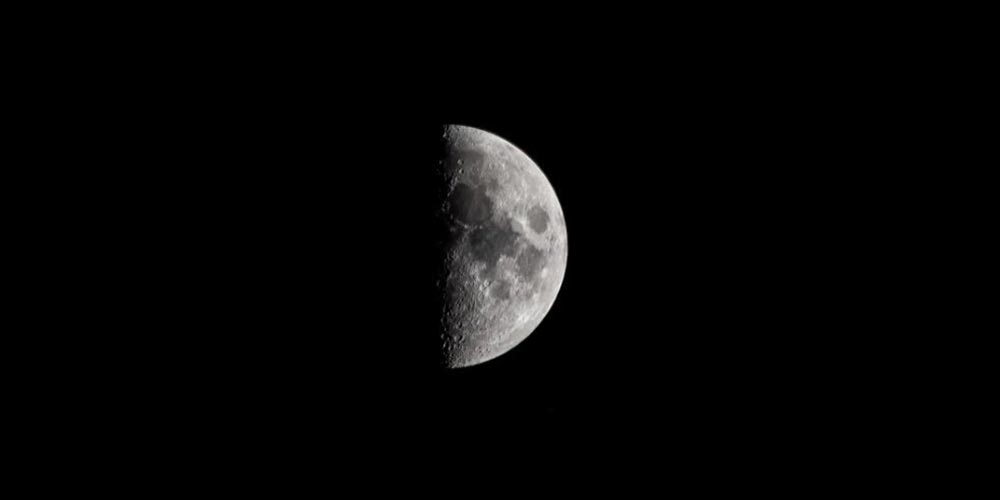 First-Quarter Moon of Safar Illuminates Northern Borders Skies