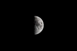First-Quarter Moon of Safar Illuminates Northern Borders Skies