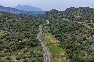 Scenic Mountain Route Attracts Tourists to Jazan Highlands